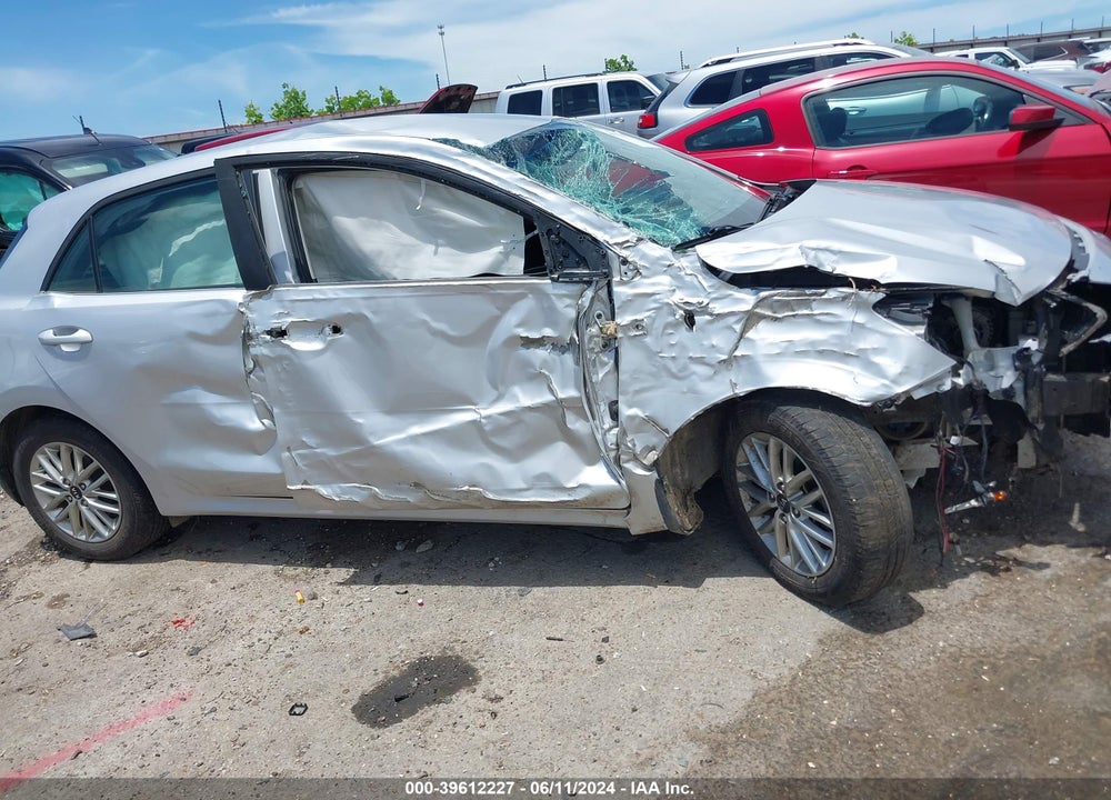 2018 KIA RIO EX VIN: 3KPA35AB2JE057608