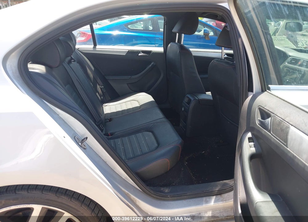 2012 VOLKSWAGEN JETTA GLI AUTOBAHN W/NAV VIN: 3VW5A7AJ8CM124096