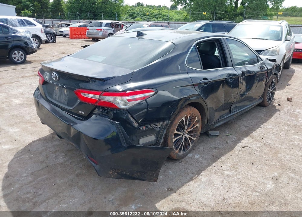 2019 TOYOTA CAMRY SE VIN: 4T1B11HK2KU800629
