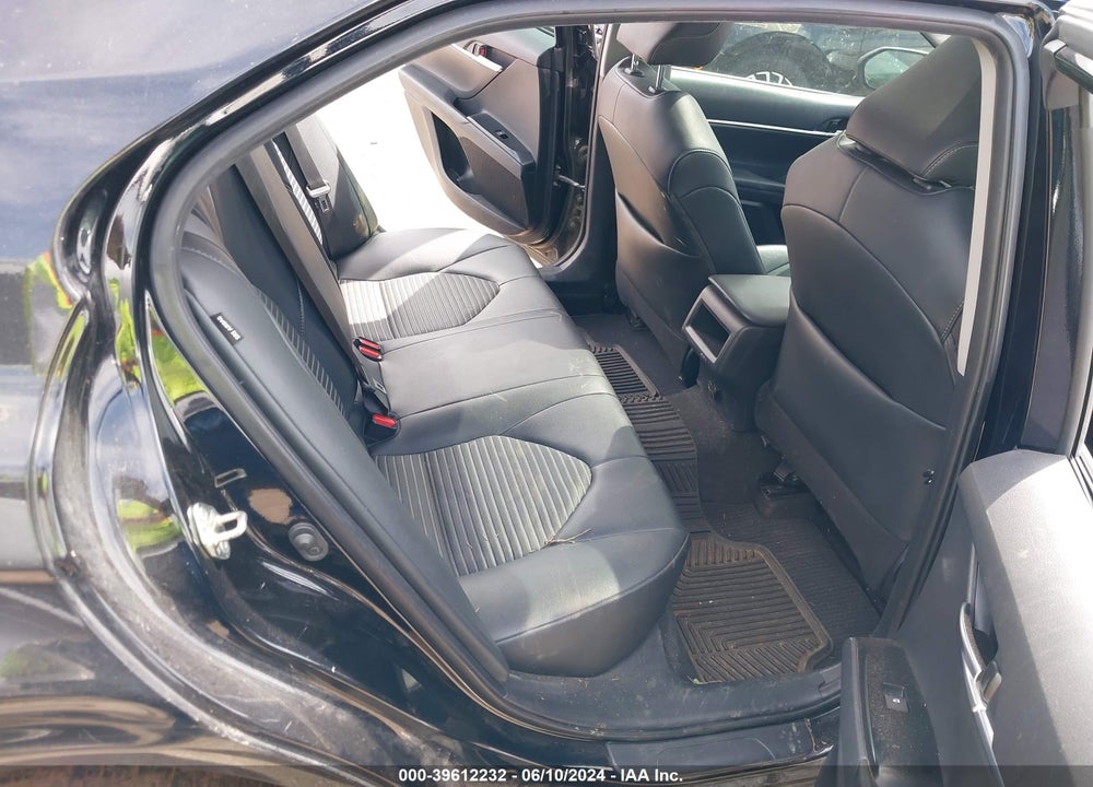 2019 TOYOTA CAMRY SE VIN: 4T1B11HK2KU800629