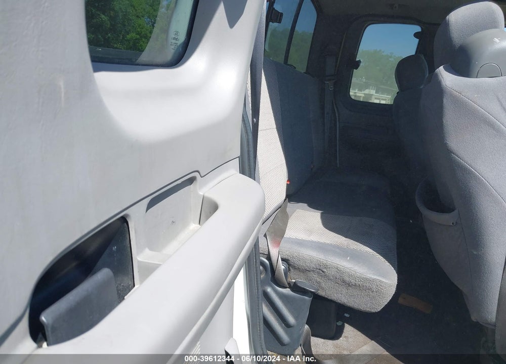 2003 FORD F-150 LARIAT/XL/XLT VIN: 2FTRX18L83CA66316