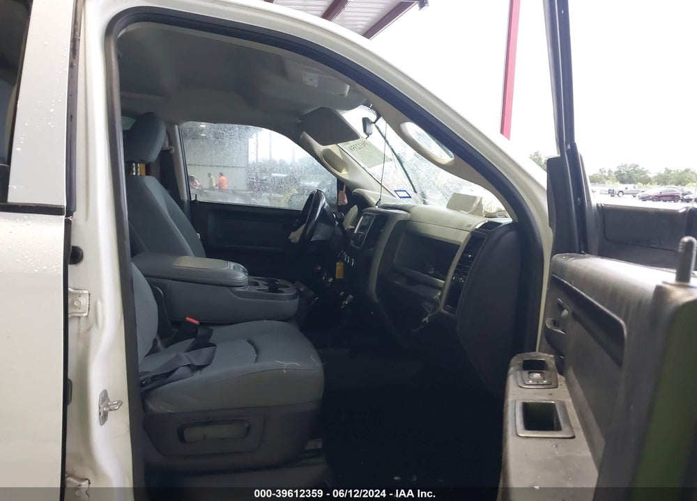 2013 RAM 2500 TRADESMAN VIN: 3C6TR5CT8DG600022