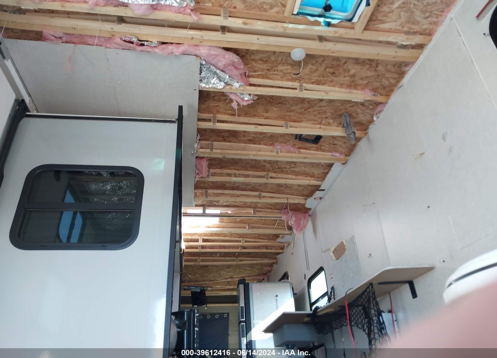 2022 FOREST RIVER OTHER VIN: 4X4TSVD25NL043376