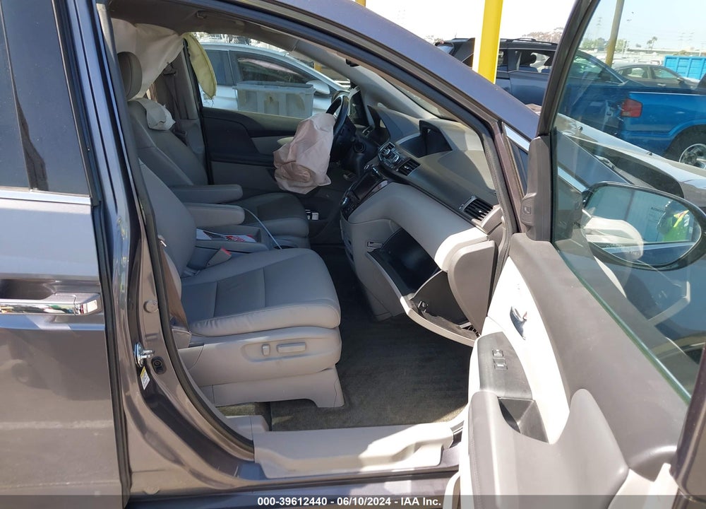 2016 HONDA ODYSSEY TOURING/TOURING ELITE VIN: 5FNRL5H90GB036040