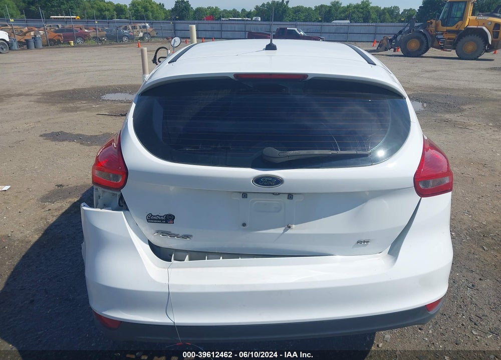 2017 FORD FOCUS SE VIN: 1FADP3K24HL212770