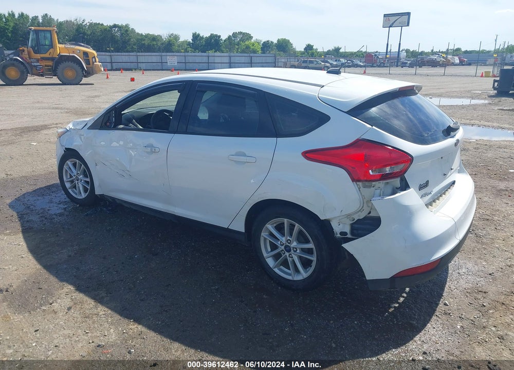 2017 FORD FOCUS SE VIN: 1FADP3K24HL212770