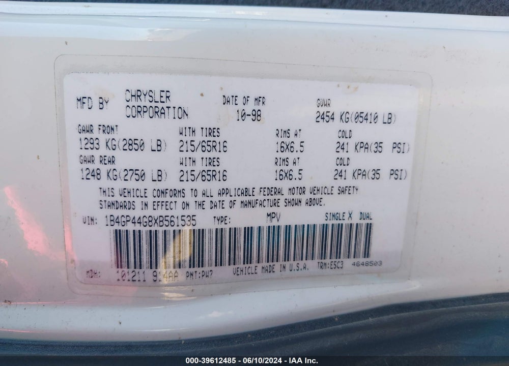 1999 DODGE GRAND CARAVAN VIN: 1B4GP44G8XB561535