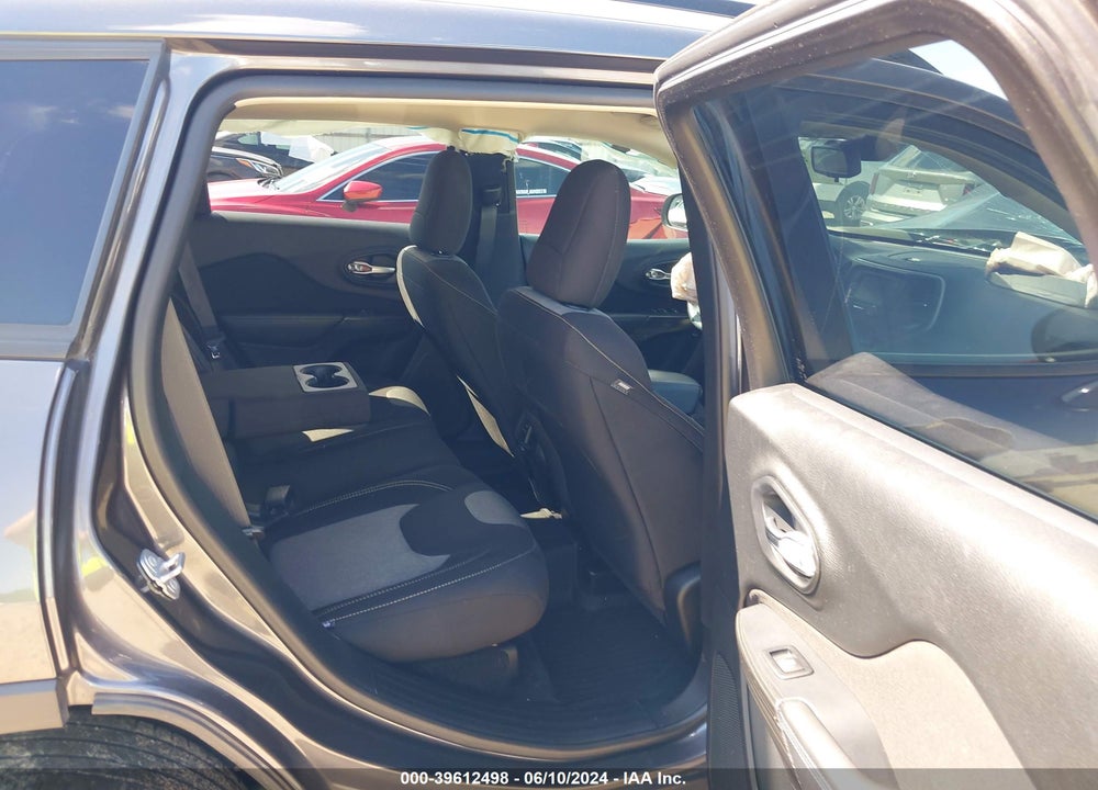 2016 JEEP CHEROKEE ALTITUDE VIN: 1C4PJLAB9GW355334