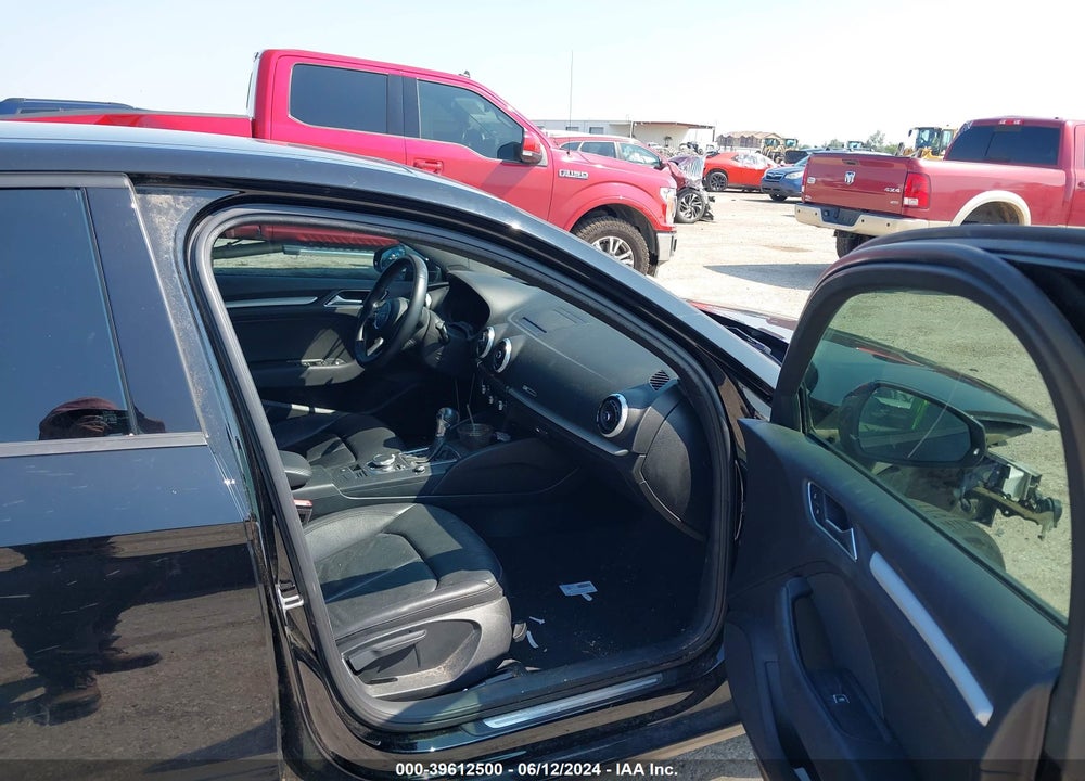 2018 AUDI A3 VIN: WAUAUGFF6J1093970