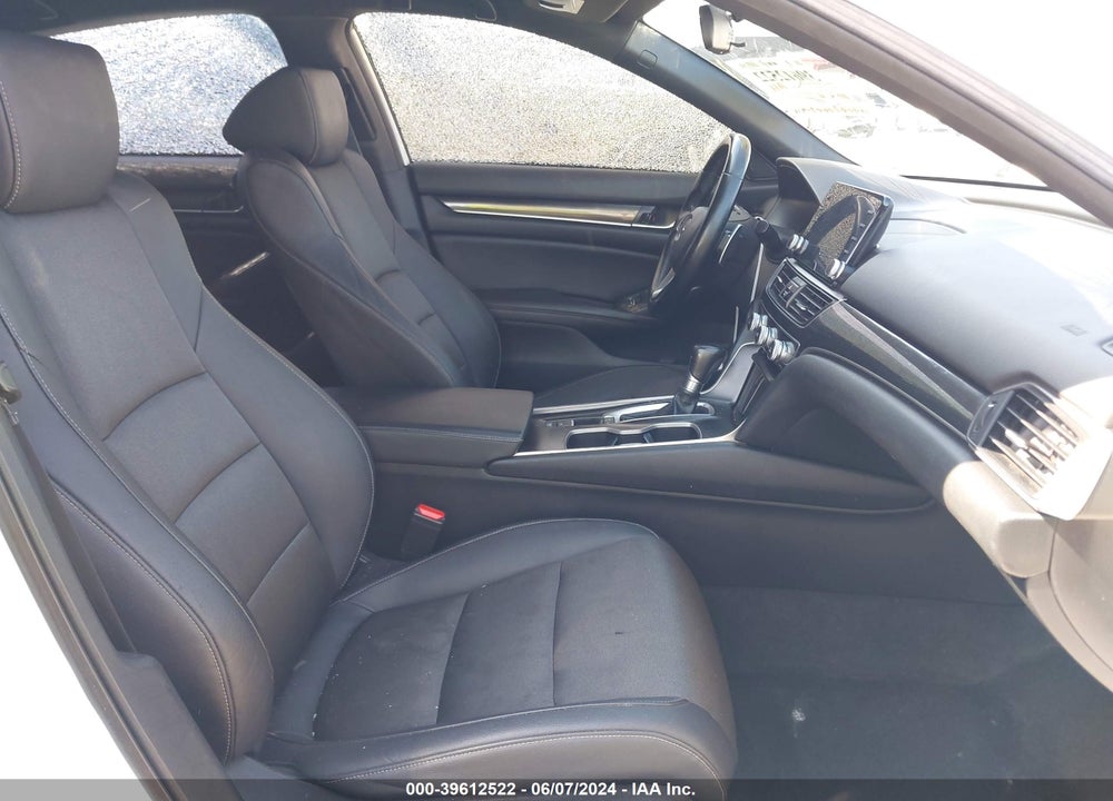 2019 HONDA ACCORD SPORT VIN: 1HGCV1F32KA075948