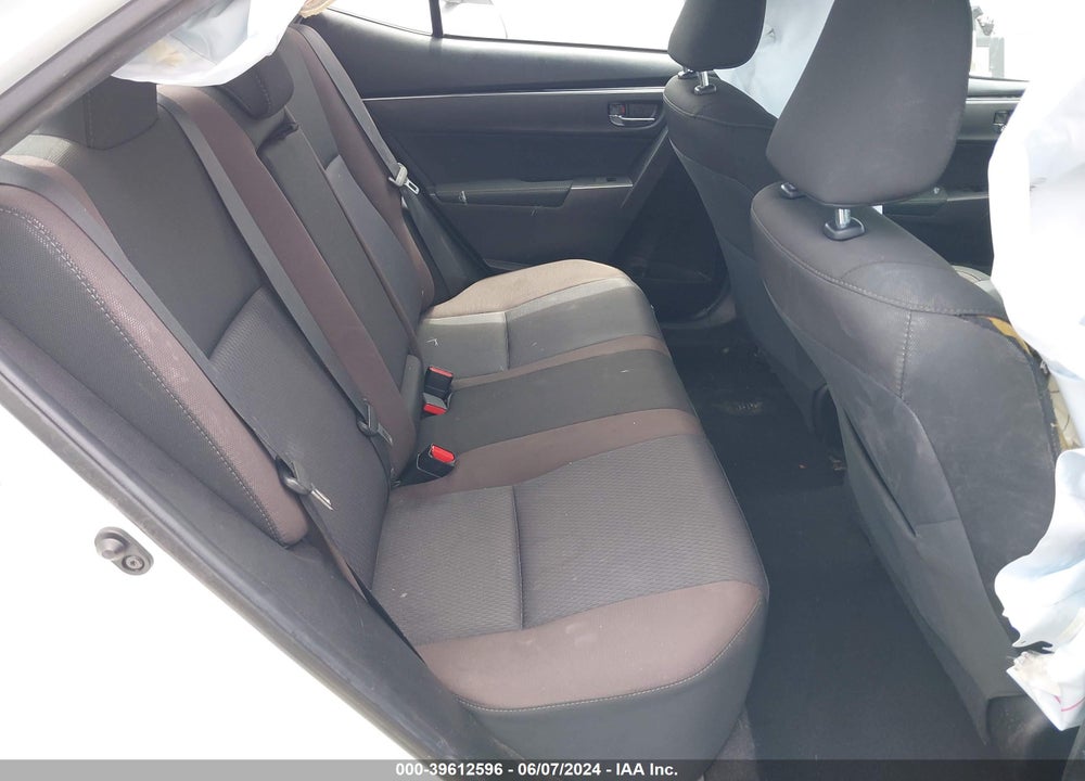 2018 TOYOTA COROLLA LE VIN: 5YFBURHEXJP800698