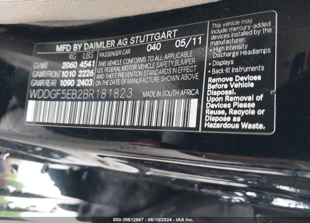2011 MERCEDES-BENZ C 300 LUXURY/SPORT VIN: WDDGF5EB2BR181823