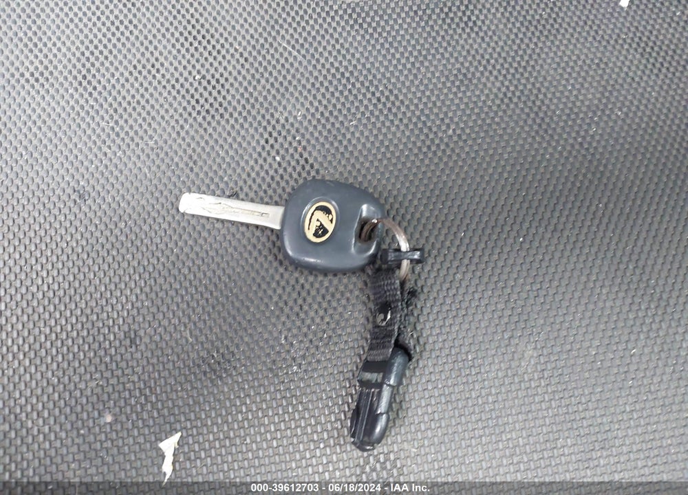 2001 LEXUS RX 300 VIN: JTJHF10U410218466