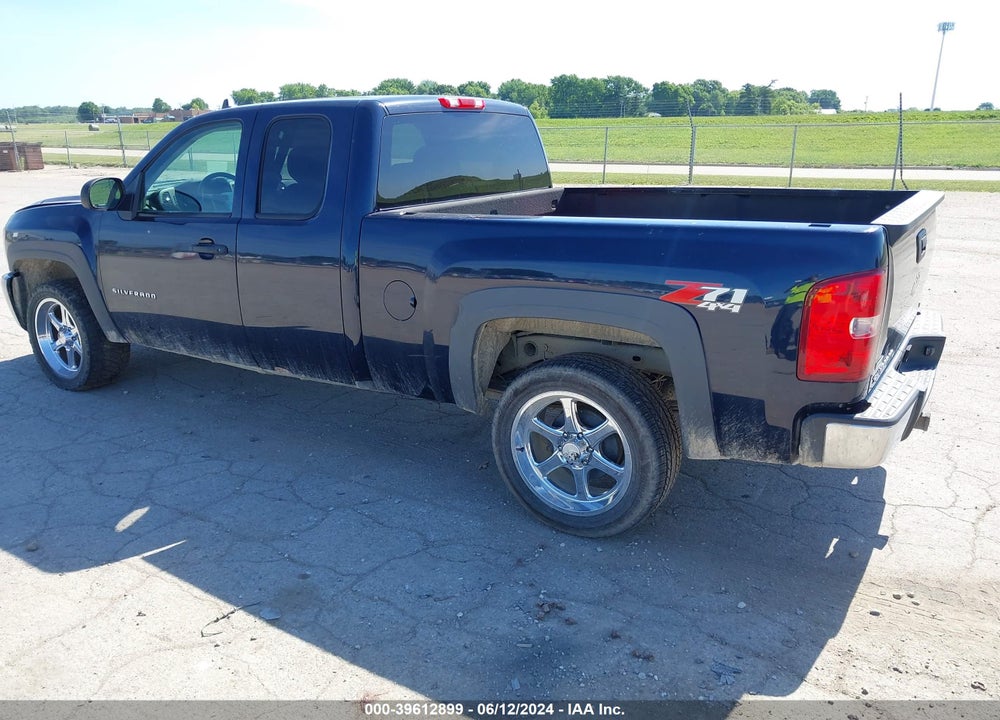 2010 CHEVROLET SILVERADO 1500 LT VIN: 1GCSKSE31AZ293213