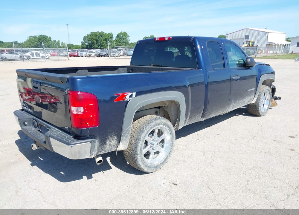 2010 CHEVROLET SILVERADO 1500 LT VIN: 1GCSKSE31AZ293213