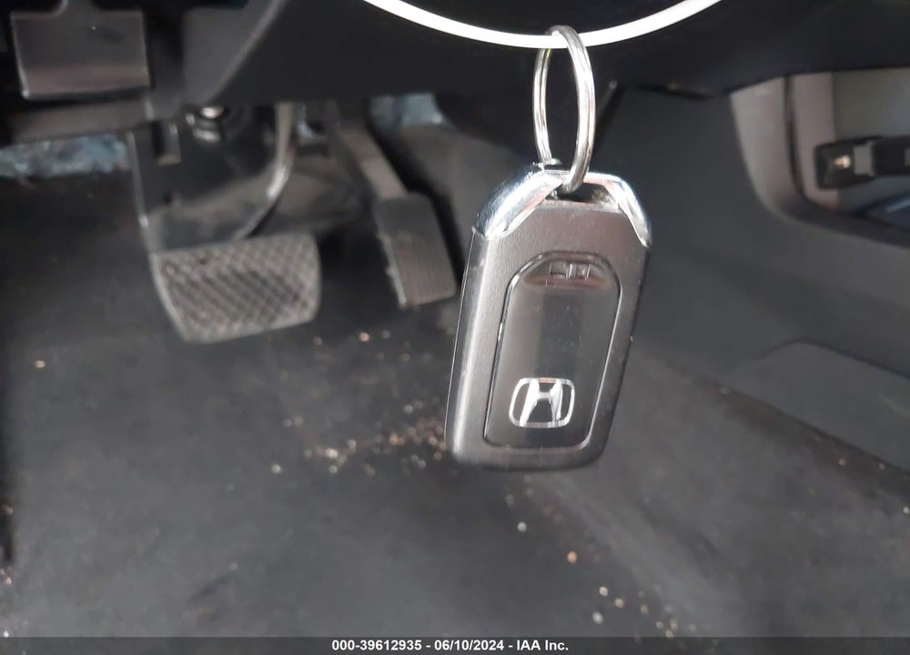 2017 HONDA CIVIC VIN: SHHFK7H70HU400926