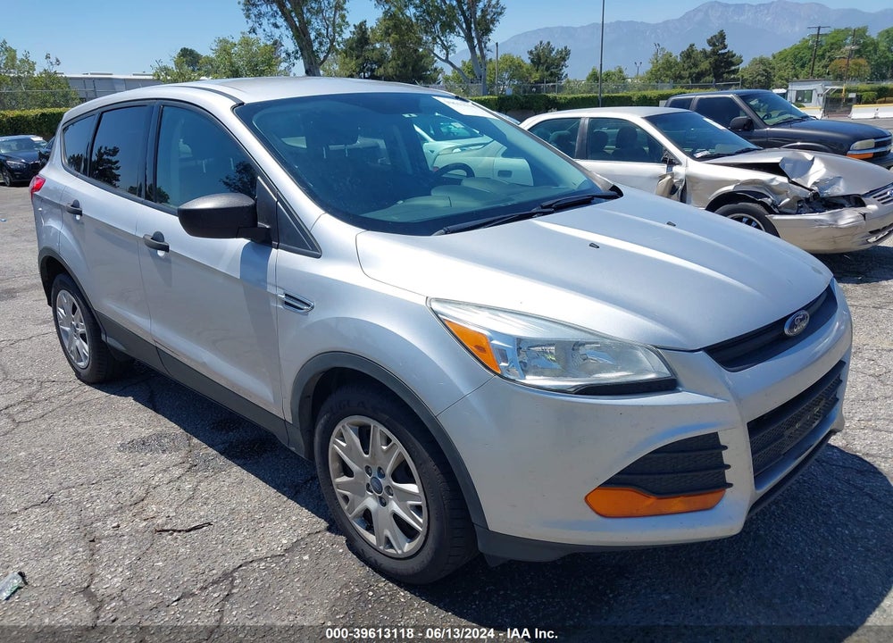 2014 FORD ESCAPE S VIN: 1FMCU0F73EUC10223