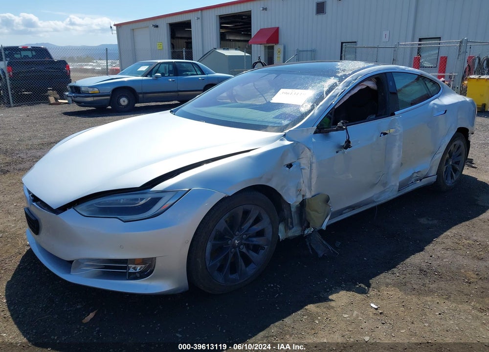 2018 TESLA MODEL S 100D/75D/P100D VIN: 5YJSA1E28JF250515