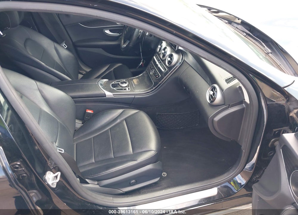 2017 MERCEDES-BENZ C 300 LUXURY/SPORT VIN: 55SWF4JBXHU218426