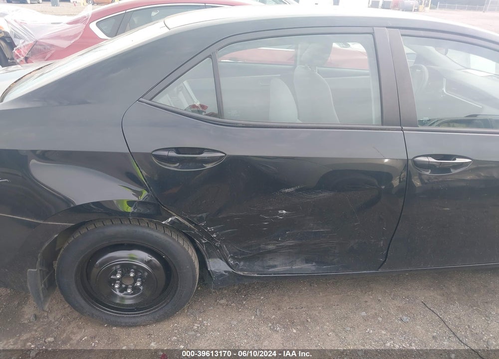 2018 TOYOTA COROLLA LE VIN: 2T1BURHE5JC992130