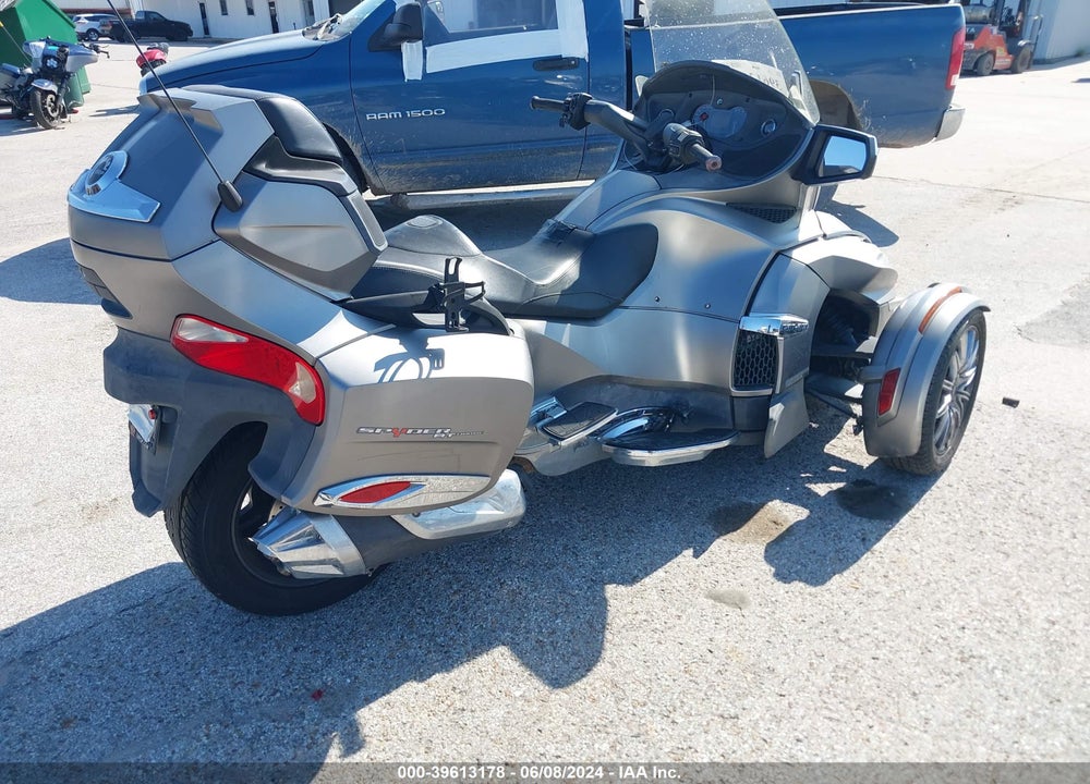 2014 CAN-AM SPYDER ROADSTER RT/RTS/RT LIMITED VIN: 2BXNBDD12EV001875