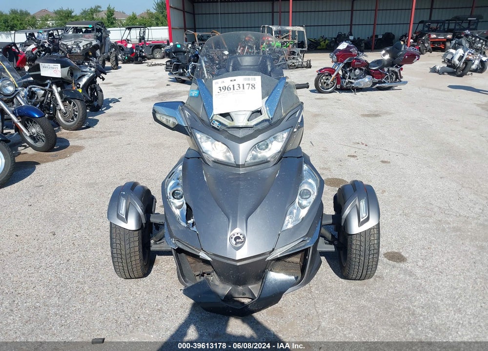 2014 CAN-AM SPYDER ROADSTER RT/RTS/RT LIMITED VIN: 2BXNBDD12EV001875