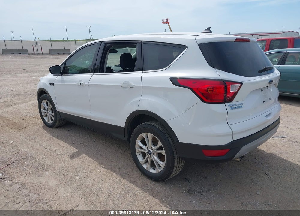 2019 FORD ESCAPE SE VIN: 1FMCU9GD1KUC04019