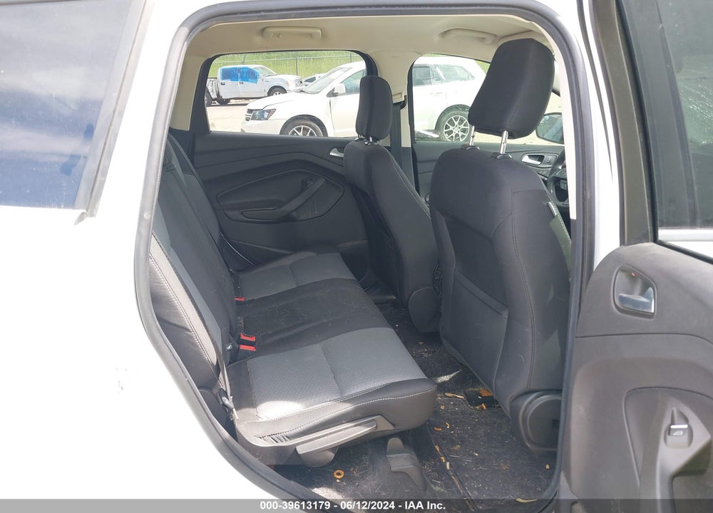 2019 FORD ESCAPE SE VIN: 1FMCU9GD1KUC04019
