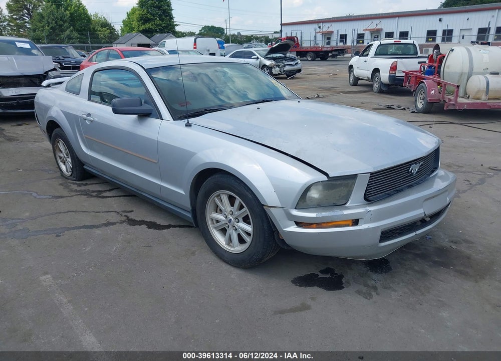 2005 FORD MUSTANG V6 DELUXE/V6 PREMIUM VIN: 1ZVFT80N455202049