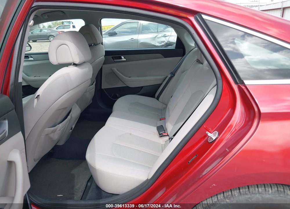 2016 HYUNDAI SONATA SE VIN: 5NPE24AF1GH365536