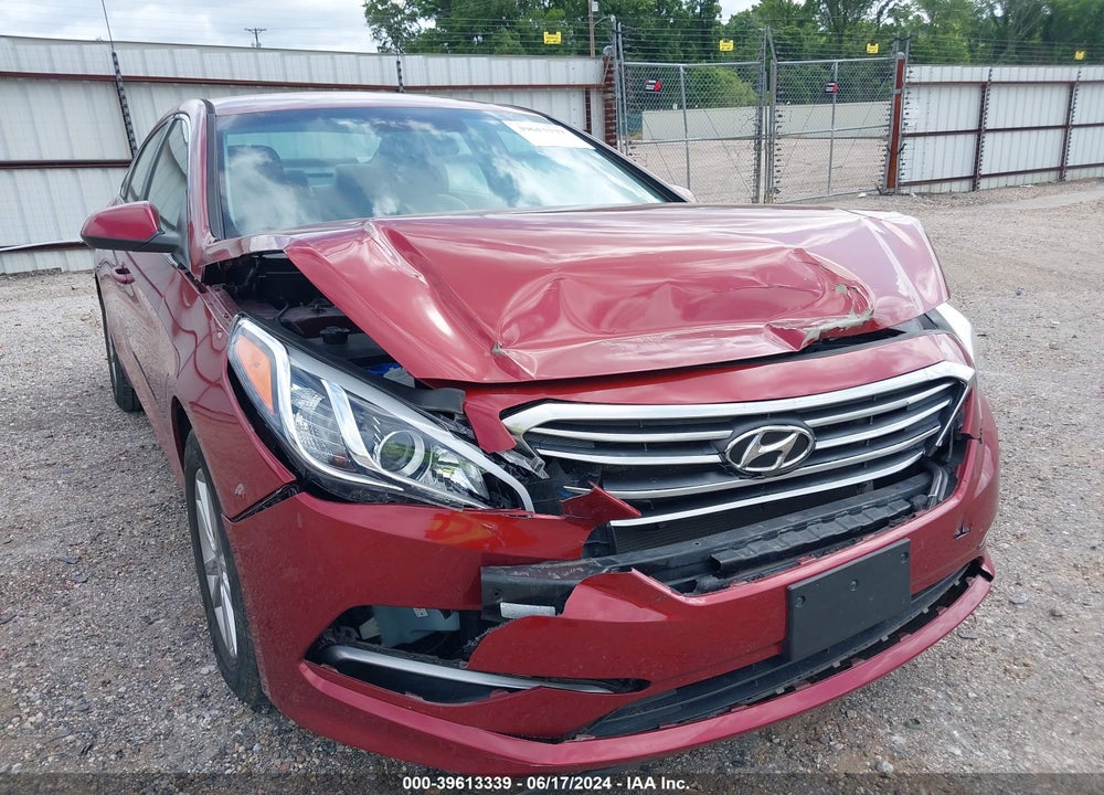 2016 HYUNDAI SONATA SE VIN: 5NPE24AF1GH365536