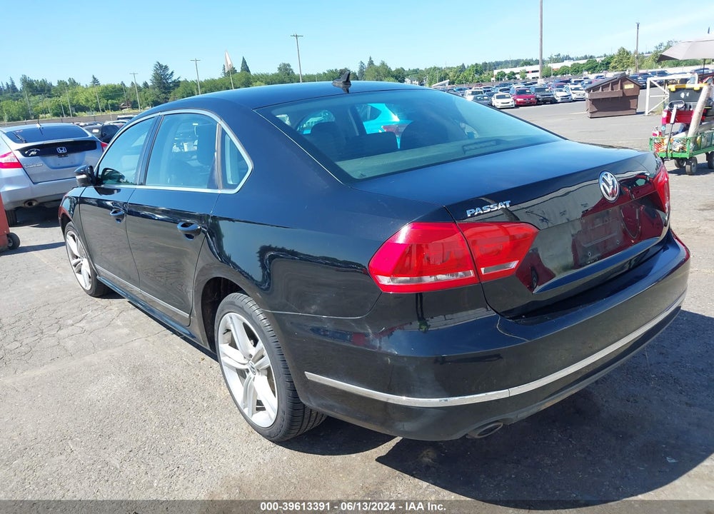 2013 VOLKSWAGEN PASSAT VIN: 1VWBN7A38DC013026