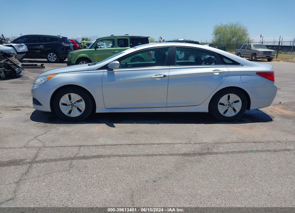 2014 HYUNDAI SONATA GLS VIN: 5NPEB4AC5EH821198