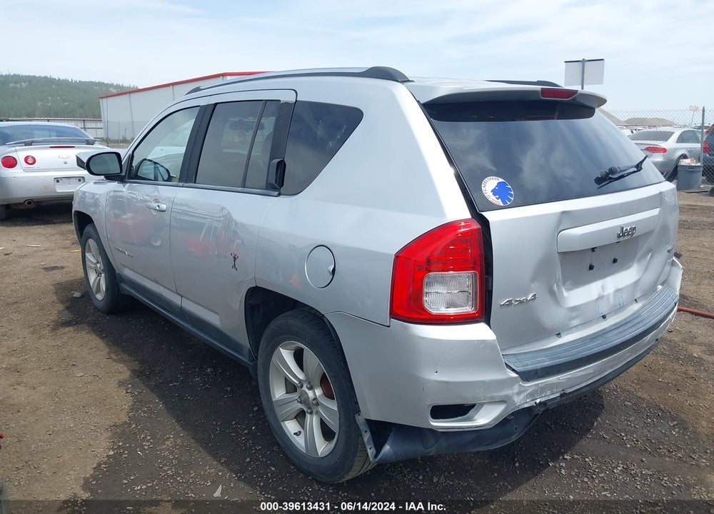 2011 JEEP COMPASS VIN: 1J4NF1FB2BD136638