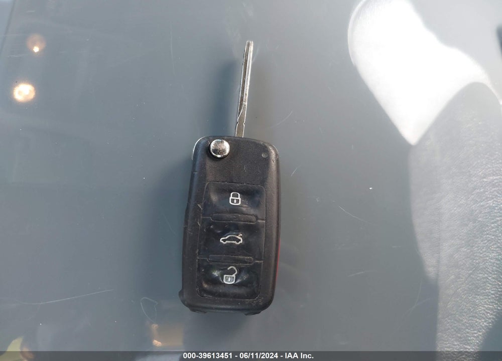 2012 VOLKSWAGEN JETTA 2.0L TDI VIN: 3VWLL7AJ0CM394554