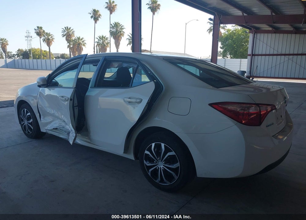 2018 TOYOTA COROLLA LE VIN: 2T1BURHE1JC986731
