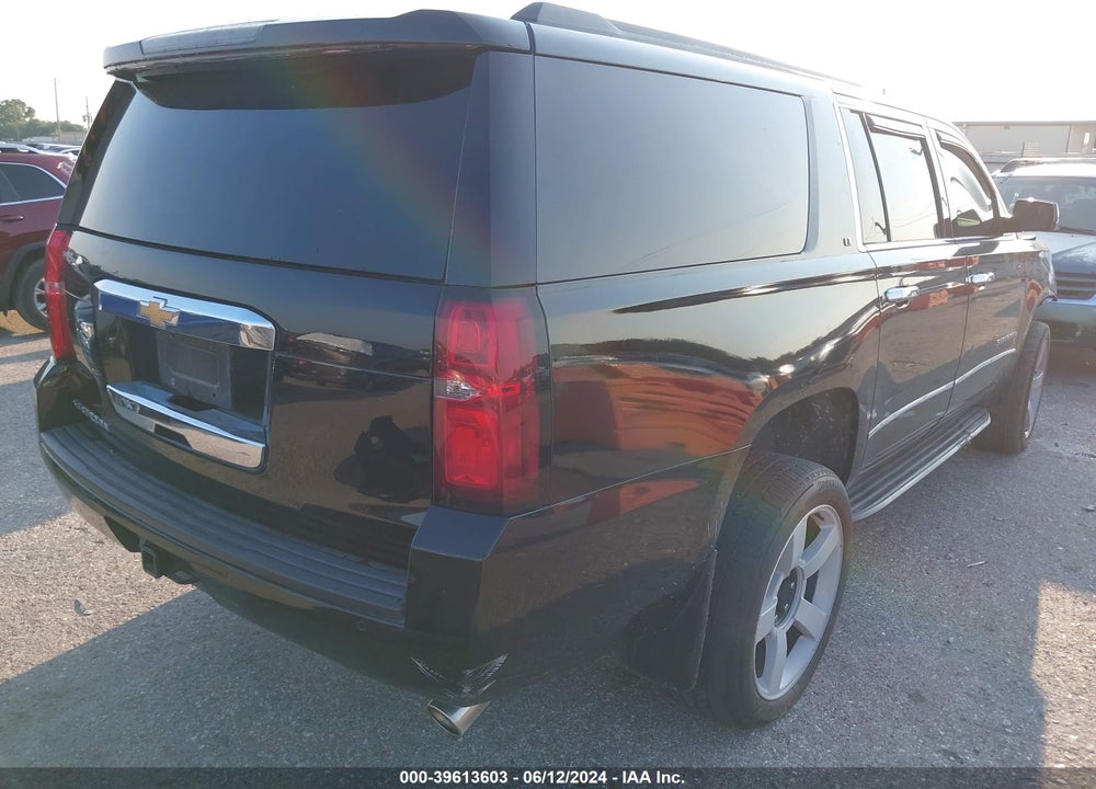 2018 CHEVROLET SUBURBAN LT VIN: 1GNSCHKC0JR148756