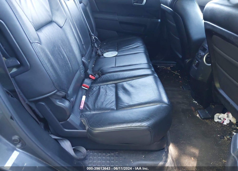 2011 HONDA PILOT EX-L VIN: 5FNYF3H5XBB014320
