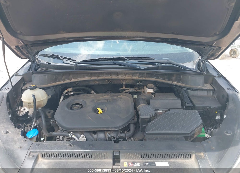 2016 HYUNDAI TUCSON SE VIN: KM8J33A43GU228054