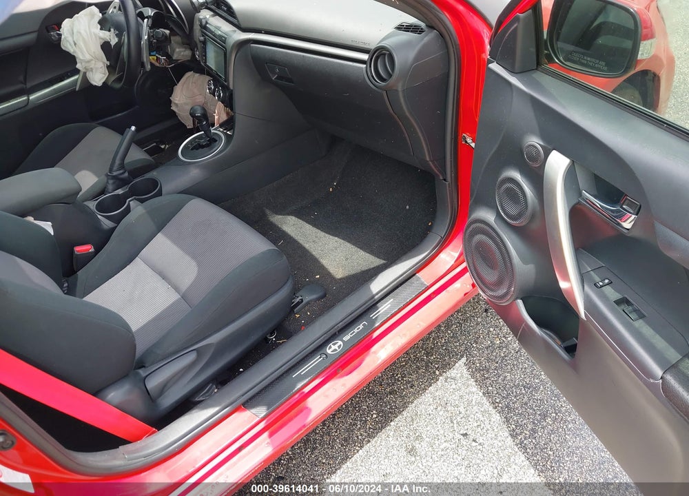 2016 SCION TC VIN: JTKJF5C74GJ022797