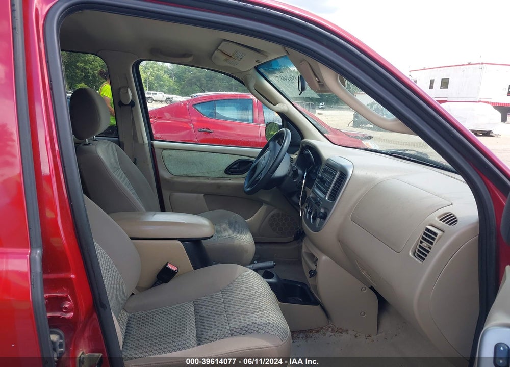 2004 FORD ESCAPE XLT VIN: 1FMYU93124DA12290