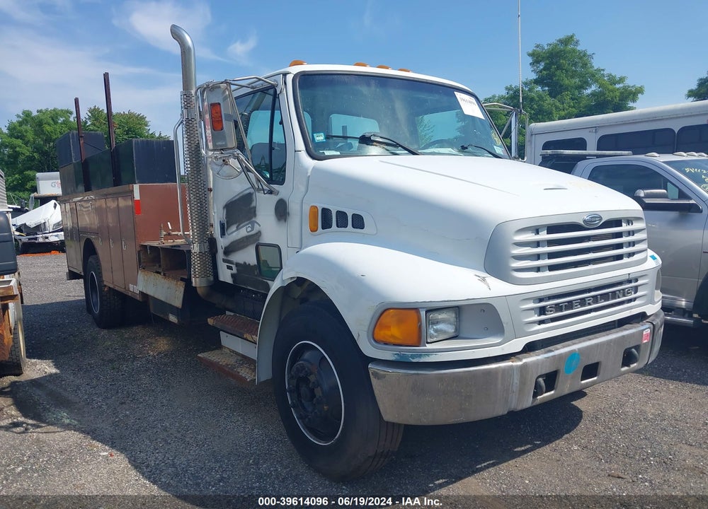 2005 INTERNATIONAL TANK & TRLR STERLING VIN: 0000000000NY68742