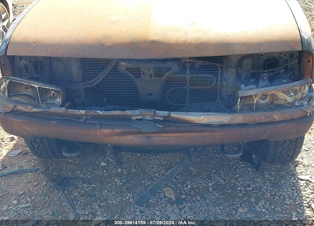2001 CHEVROLET S-10 LS VIN: 1GCDT19W71K107977