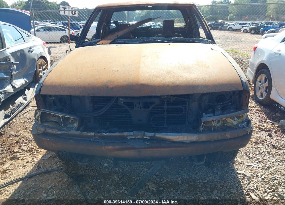 2001 CHEVROLET S-10 LS VIN: 1GCDT19W71K107977
