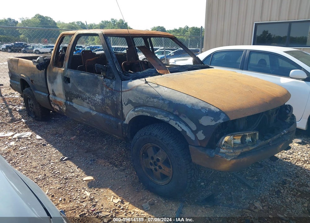 2001 CHEVROLET S-10 LS VIN: 1GCDT19W71K107977