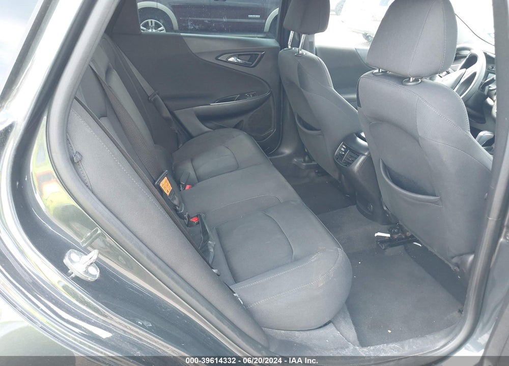2018 CHEVROLET MALIBU LT VIN: 1G1ZD5ST0JF125510