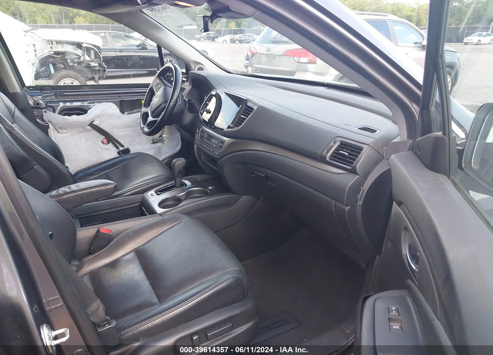 2019 HONDA PILOT EX-L VIN: 5FNYF5H56KB011068