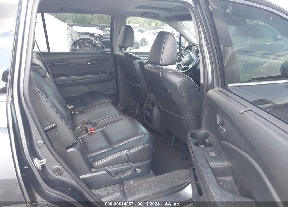 2019 HONDA PILOT EX-L VIN: 5FNYF5H56KB011068