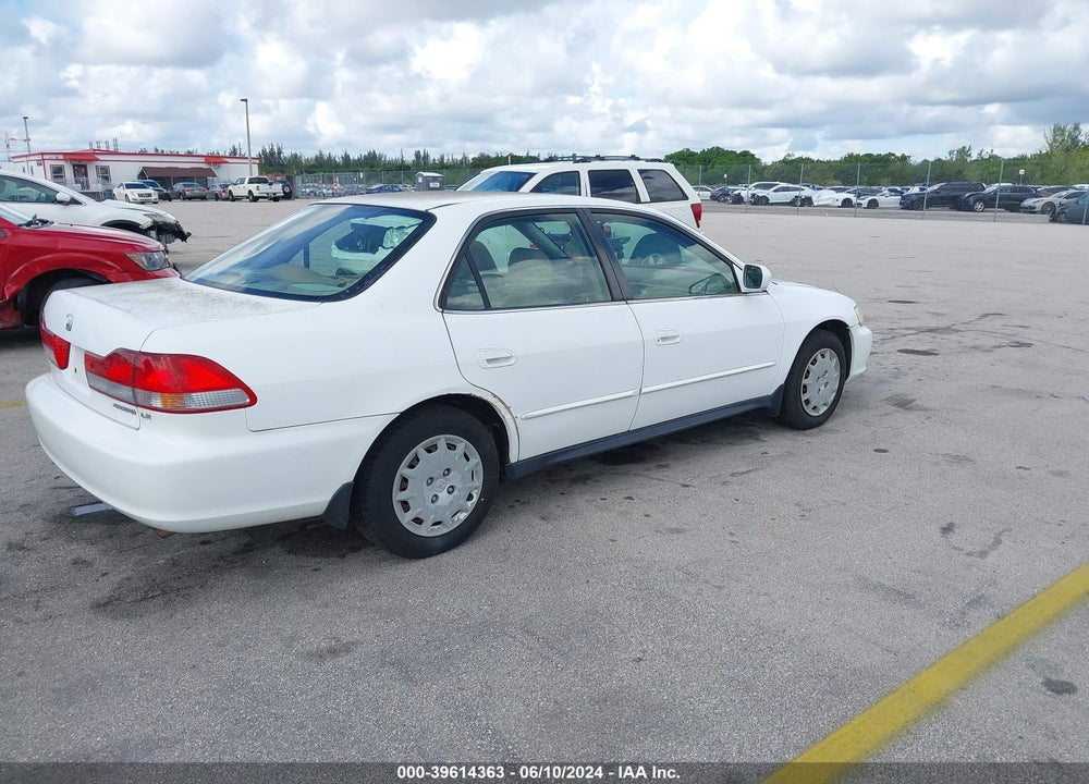2002 HONDA ACCORD 2.3 LX VIN: JHMCG66562C000146