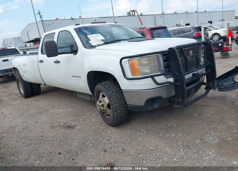 2014 GMC SIERRA 3500HD WORK TRUCK VIN: 1GT422C88EF135336